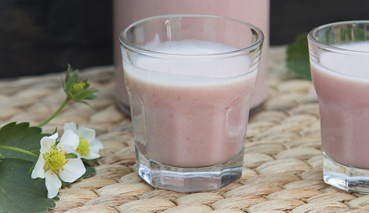 aardbeienlikeur zelf maken recept antilliaans eten jurino